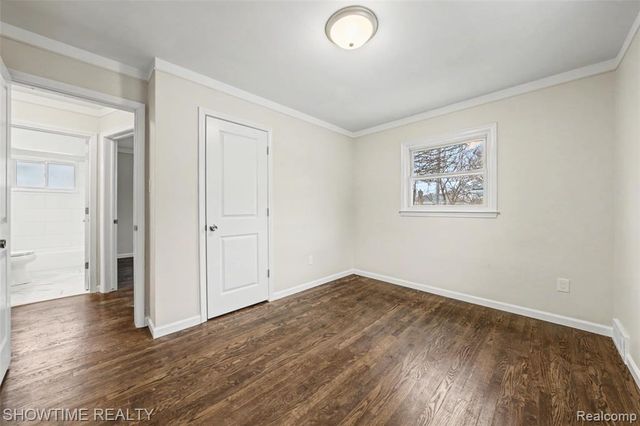 22620 Raven Avenue, Eastpointe, MI 48021