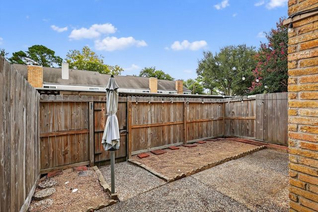 10351 Briar Forest Drive, Houston, TX 77042