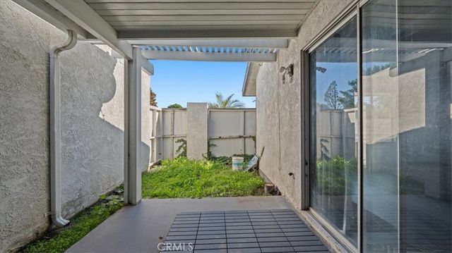 1386 W 8th, Upland, CA 91786