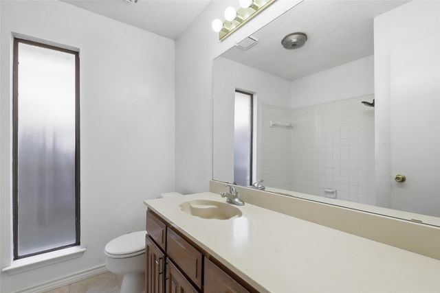 6205 Berlinetta Drive, Arlington, TX 76001