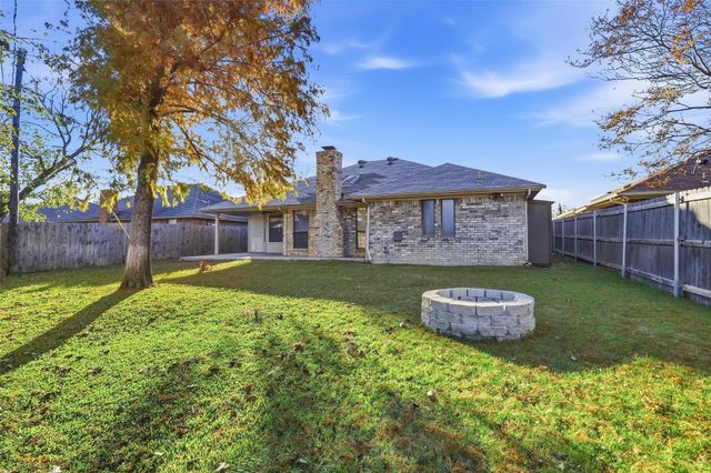 6205 Berlinetta Drive, Arlington, TX 76001