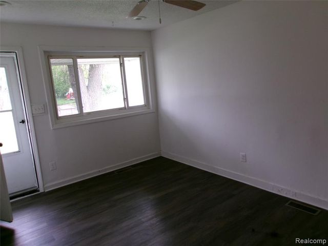 709 Dorset Avenue, Ypsilanti, MI 48198
