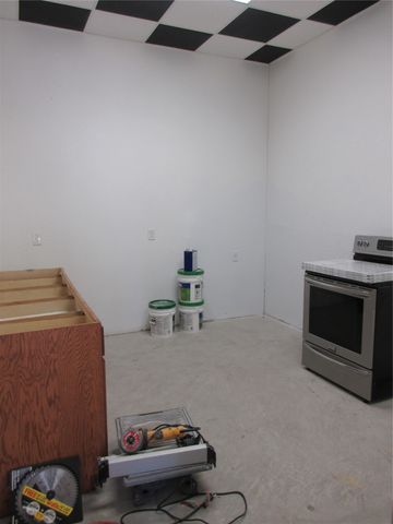 138 Live Oak 1, Marlin, TX 76661