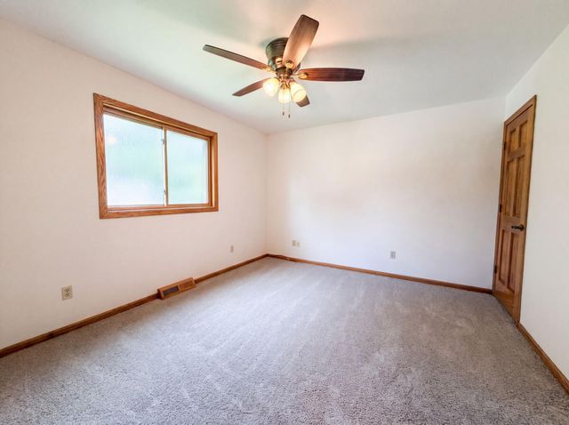 18216 Empire Trail, Farmington, MN 55024