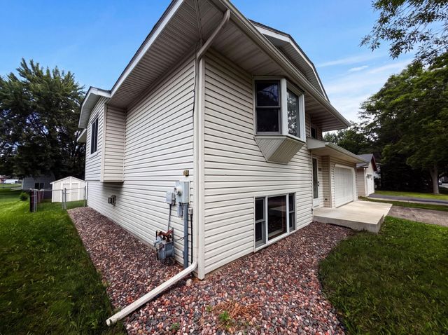 18216 Empire Trail, Farmington, MN 55024