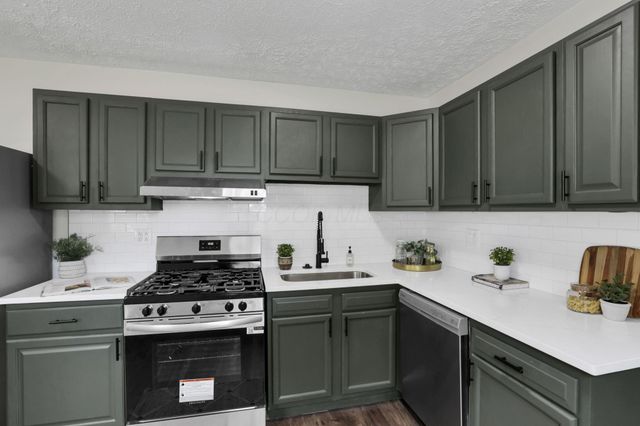 3832 Laguna Drive, Columbus, OH 43232