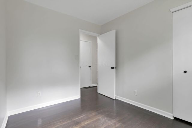 3832 Laguna Drive, Columbus, OH 43232