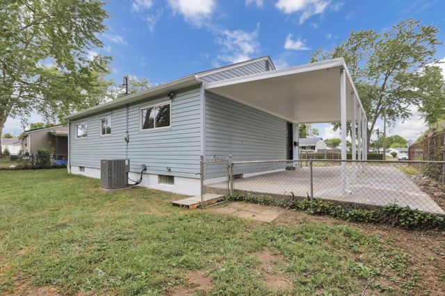 3832 Laguna Drive, Columbus, OH 43232