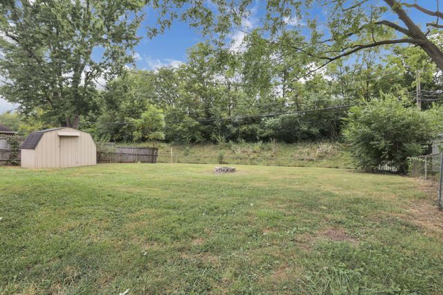 3832 Laguna Drive, Columbus, OH 43232
