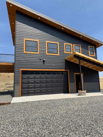 212 Hawk Dr, Wapiti, WY 82450 property photo