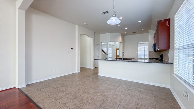 5312 Hockley Drive, Grand Prairie, TX 75052