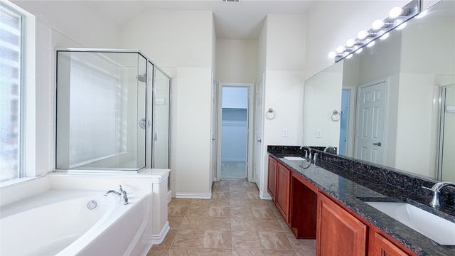 5312 Hockley Drive, Grand Prairie, TX 75052