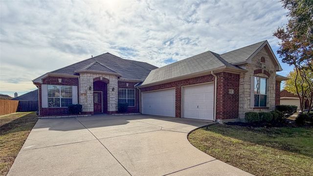 5312 Hockley Drive, Grand Prairie, TX 75052