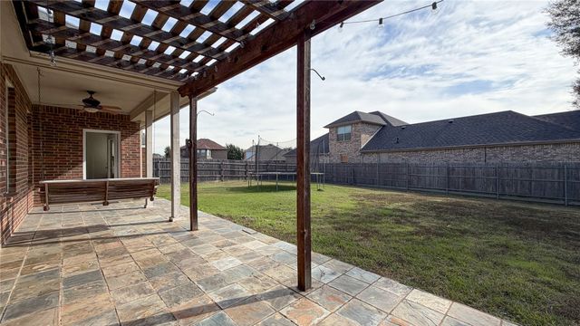 5312 Hockley Drive, Grand Prairie, TX 75052
