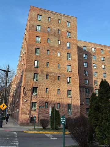 1591 Metropolitan Avenue 5I, Bronx, NY 10462