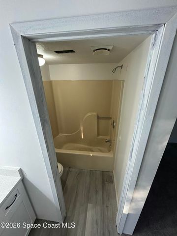 7801 Maplewood Drive 911, Melbourne, FL 32904