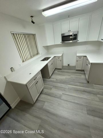 7801 Maplewood Drive 911, Melbourne, FL 32904