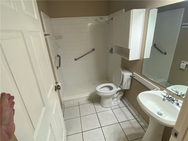 7201 Kress F-1, Corpus Christi, TX 78413