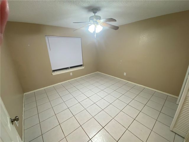 7201 Kress F-1, Corpus Christi, TX 78413