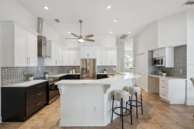 2541 TETON STONE RUN, Orlando, FL 32828