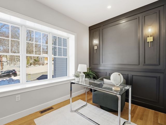 1 Delisio Dr, Andover, MA 01810