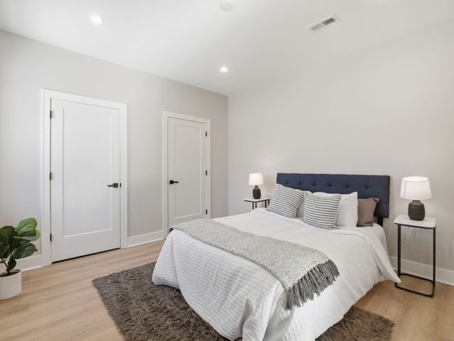 1 Delisio Dr, Andover, MA 01810