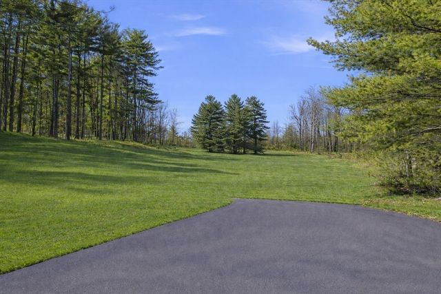 1 Delisio Dr, Andover, MA 01810