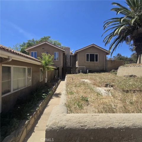 1015 Deercrest, San Bernardino, CA 92407