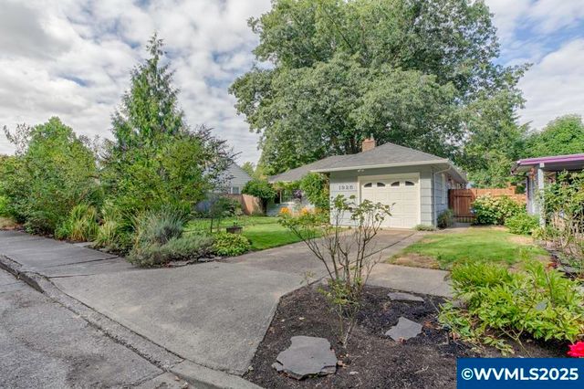 1925 24th St NE, Salem, OR 97301