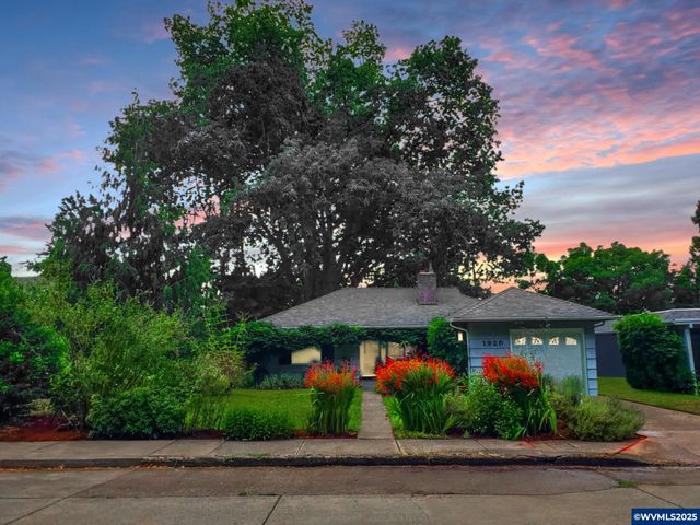 1925 24th St NE, Salem, OR 97301
