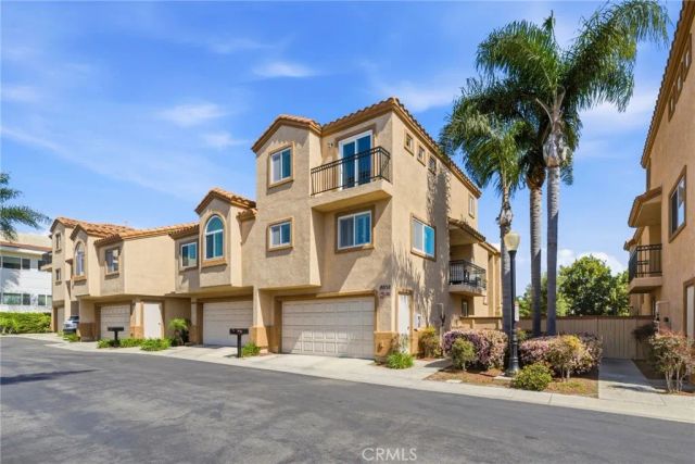 18858 Milos Circle, Huntington Beach, CA 92648