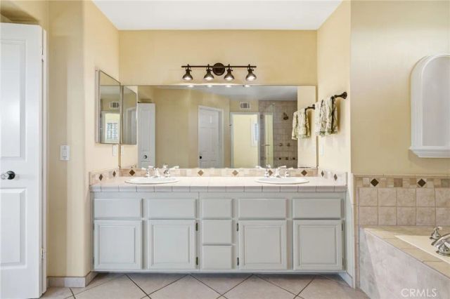 18858 Milos Circle, Huntington Beach, CA 92648