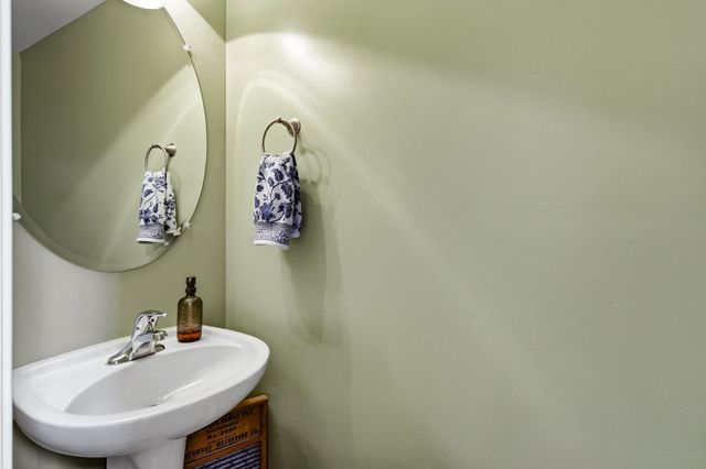 112 Avondale Dr., Myrtle Beach, SC 29588