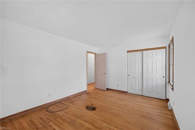 1683 Meredith RD, Virginia Beach, VA 23455