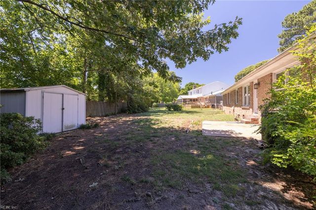 1683 Meredith RD, Virginia Beach, VA 23455