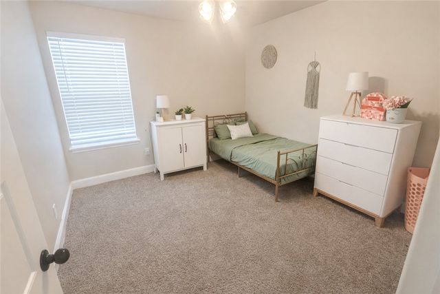 3670 Macintosh Way, Bentonville, AR 72712