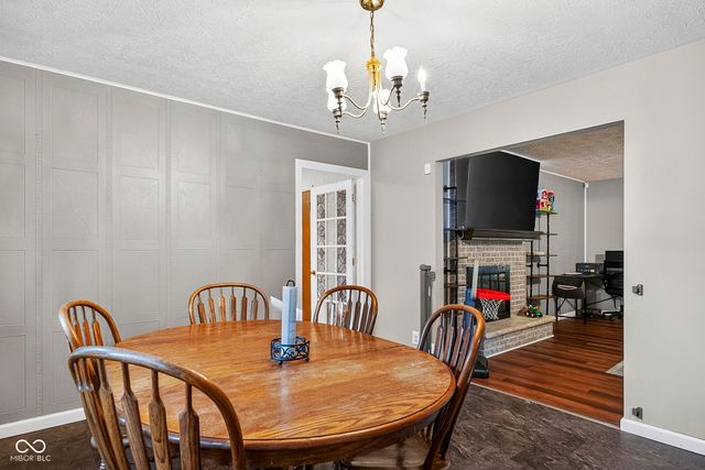 7960 S Sullivan Place, Terre Haute, IN 47802