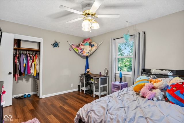 7960 S Sullivan Place, Terre Haute, IN 47802