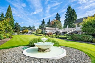 17050 Northup Way #5, Bellevue, WA 98008