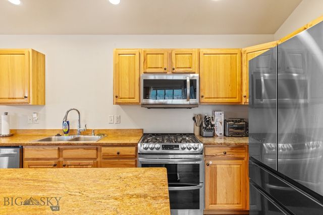 250 Jackson Lane, Belgrade, MT 59714