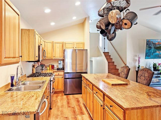 250 Jackson Lane, Belgrade, MT 59714