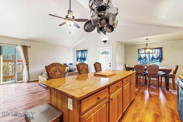 250 Jackson Lane, Belgrade, MT 59714