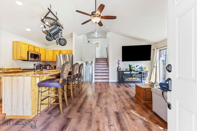 250 Jackson Lane, Belgrade, MT 59714