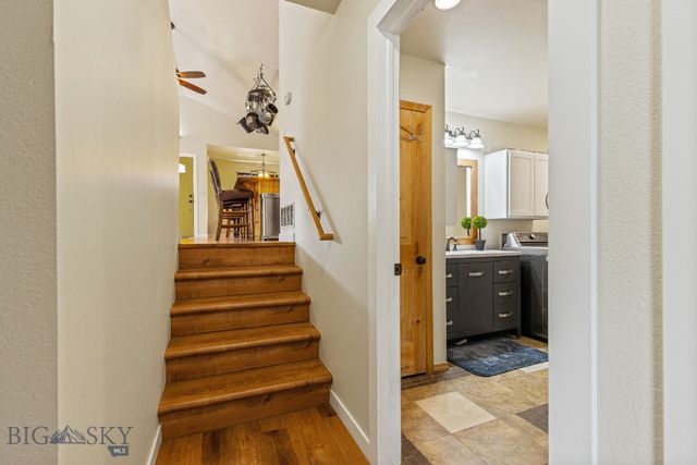 250 Jackson Lane, Belgrade, MT 59714