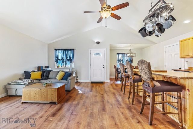 250 Jackson Lane, Belgrade, MT 59714