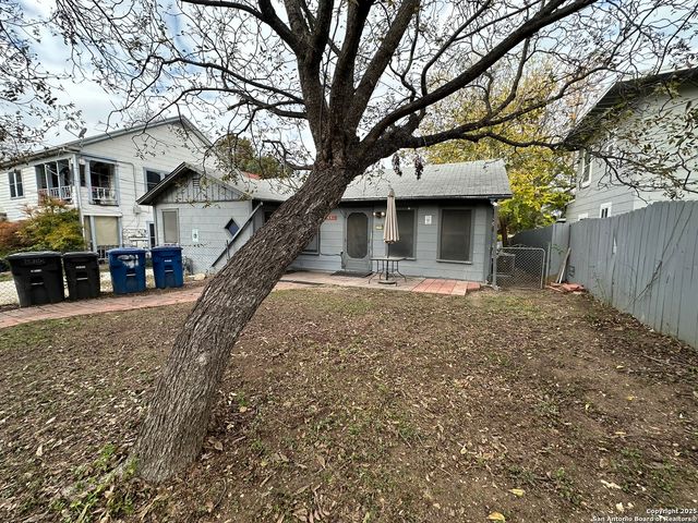 331 Ira B, San Antonio, TX 78209