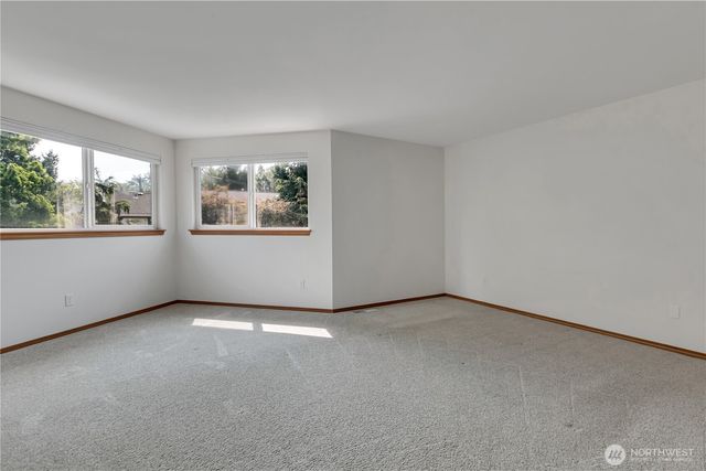 1925 19th Street SE, Puyallup, WA 98372
