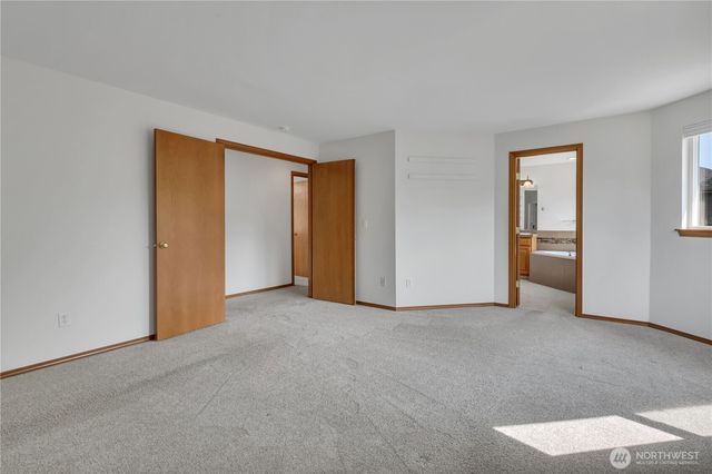 1925 19th Street SE, Puyallup, WA 98372