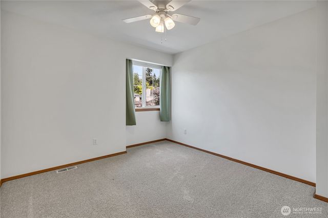1925 19th Street SE, Puyallup, WA 98372