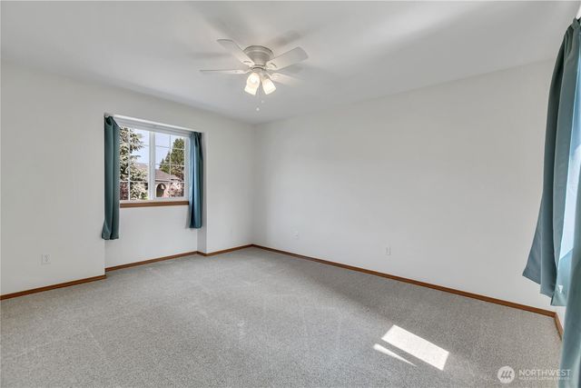 1925 19th Street SE, Puyallup, WA 98372